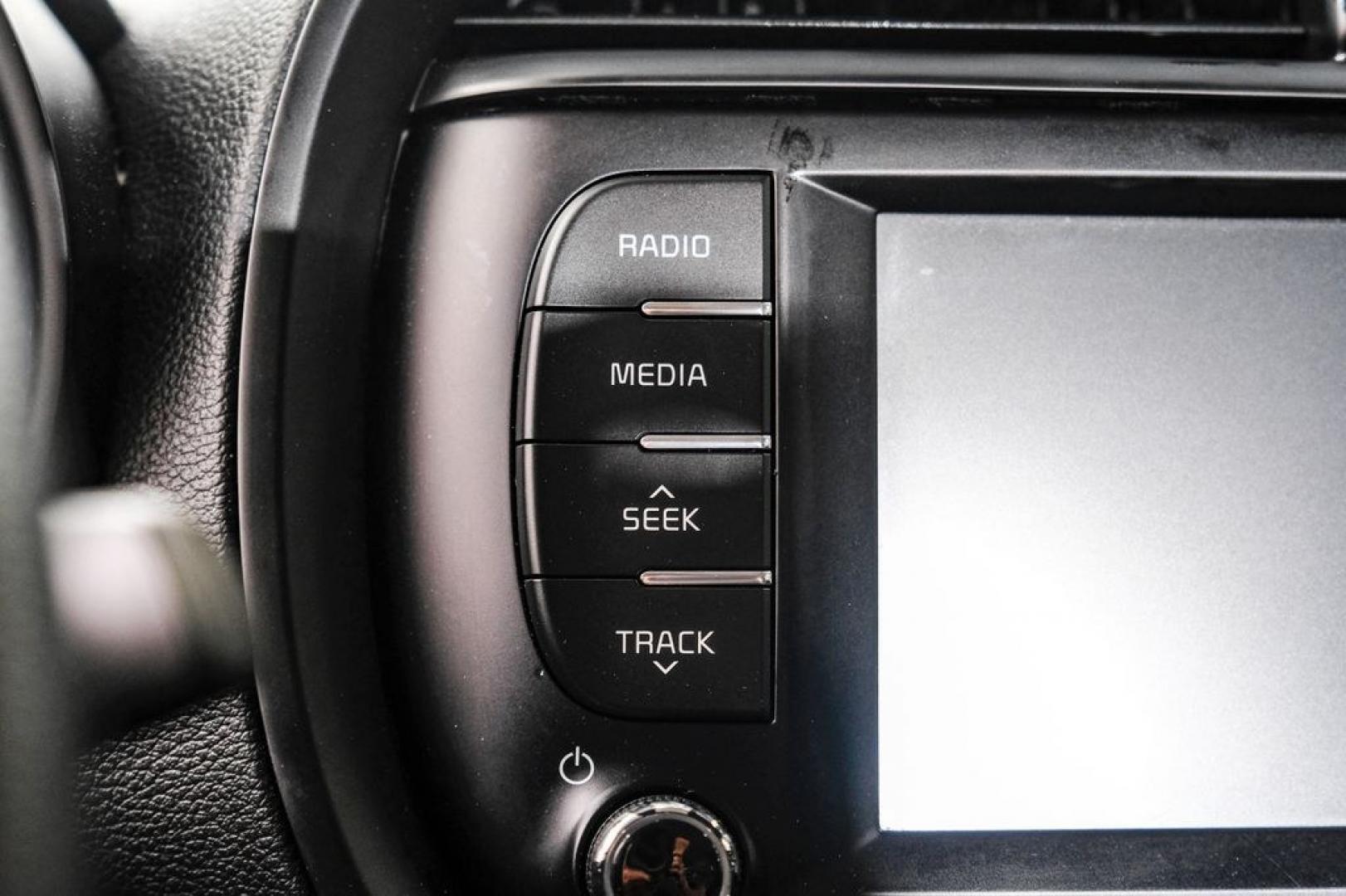 2020 Snow White Pearl /Black Kia Soul LX (KNDJ23AUXL7) with an 2.0L I4 MPI DOHC 16V LEV3-SULEV30 147hp engine, CVT transmission, located at 15300 Midway Rd., Addison, TX, 75001, (972) 702-0011, 32.958321, -96.838074- Photo#27