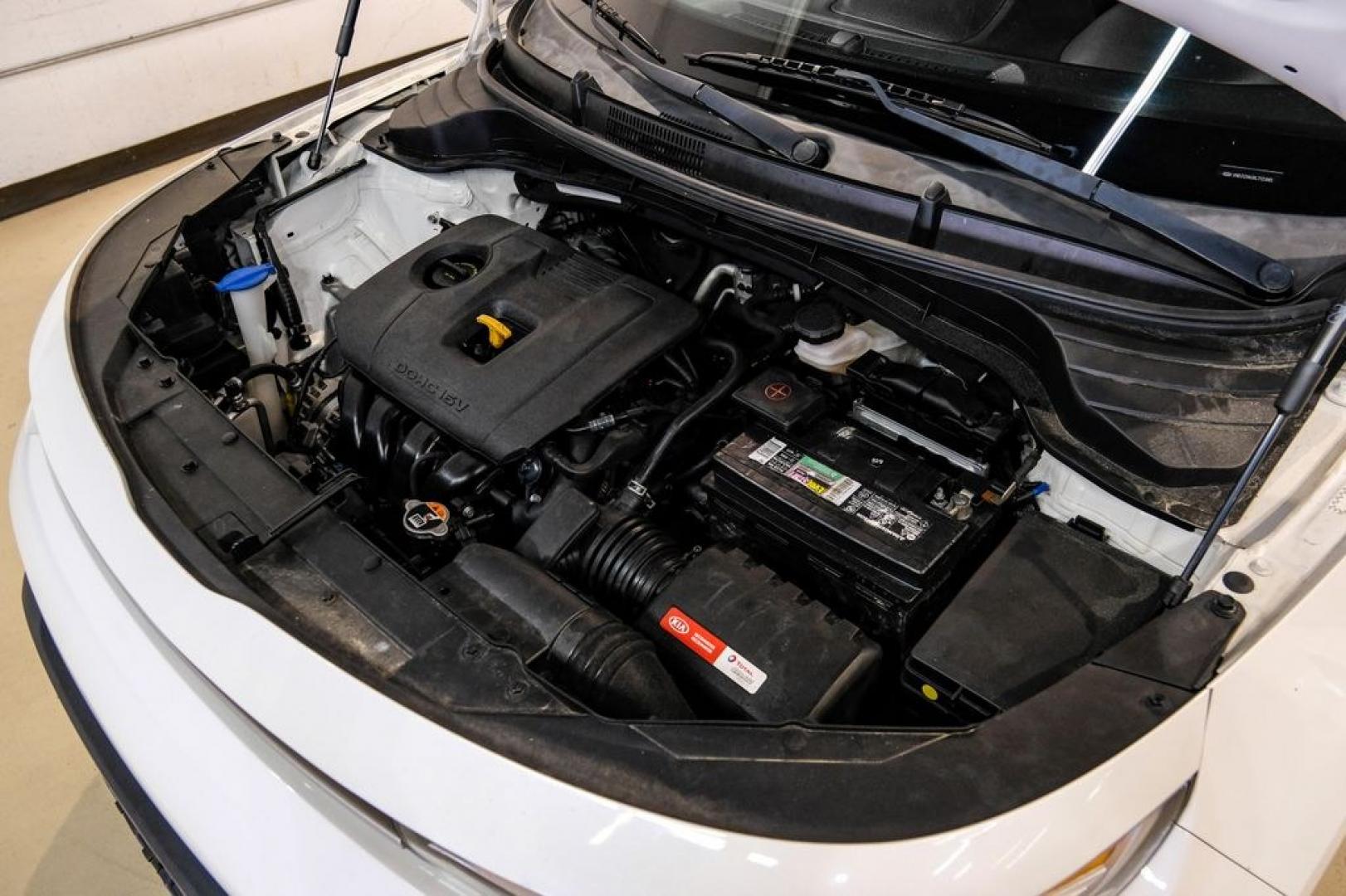 2020 Snow White Pearl /Black Kia Soul LX (KNDJ23AUXL7) with an 2.0L I4 MPI DOHC 16V LEV3-SULEV30 147hp engine, CVT transmission, located at 15300 Midway Rd., Addison, TX, 75001, (972) 702-0011, 32.958321, -96.838074- Photo#47