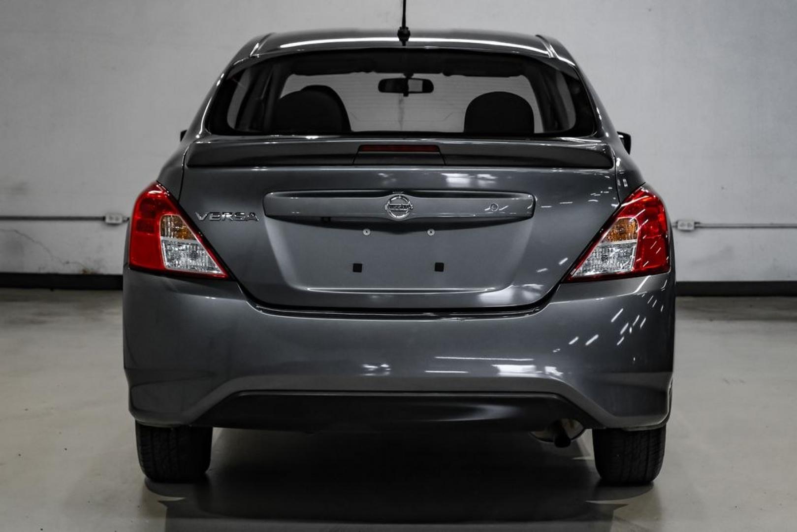 2019 Gun Metallic /Charcoal Nissan Versa 1.6 S Plus (3N1CN7APXKL) with an 1.6L 4-Cylinder DOHC 16V engine, CVT transmission, located at 15300 Midway Rd., Addison, TX, 75001, (972) 702-0011, 32.958321, -96.838074- Photo#9