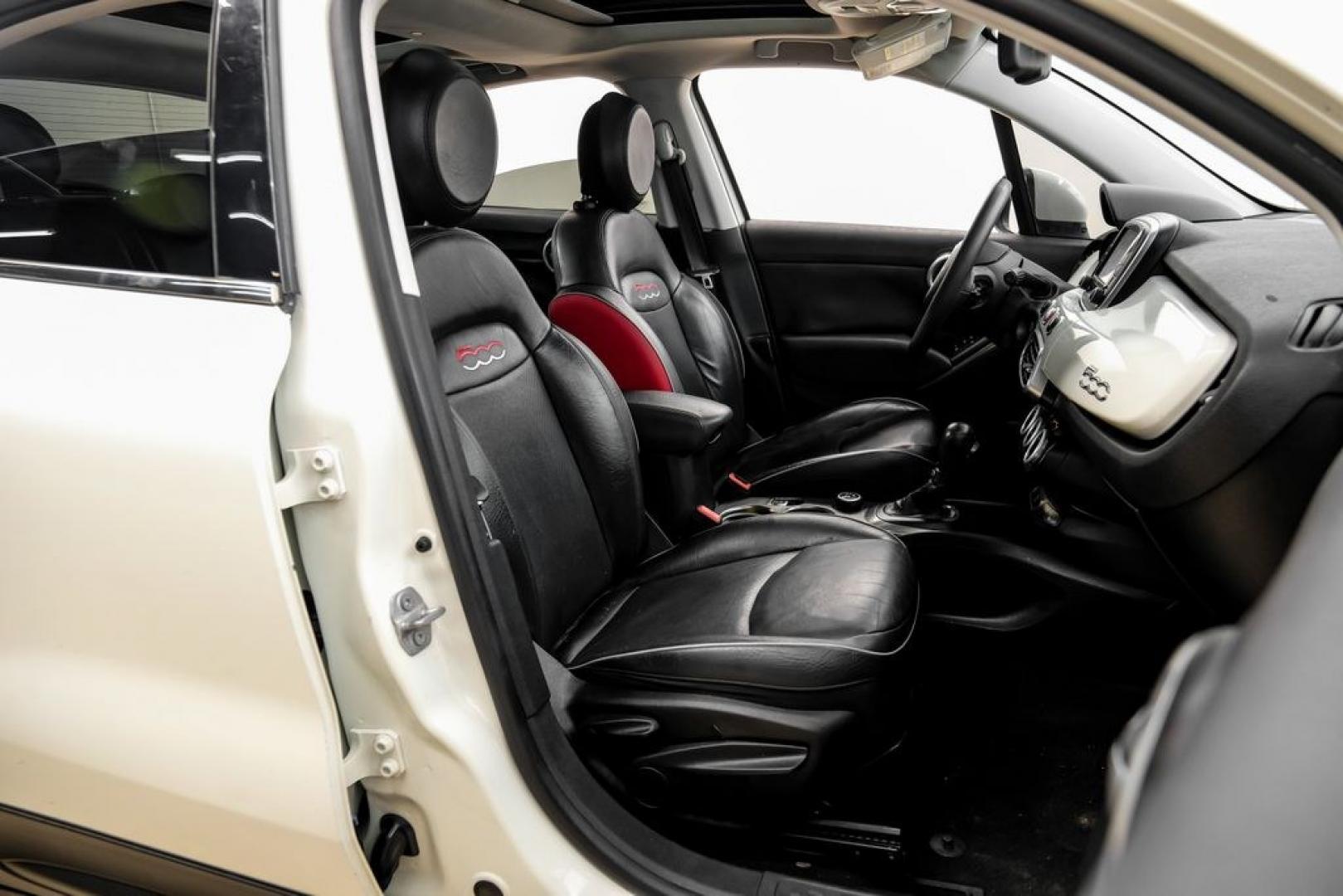 2016 White Clearcoat /Black Fiat 500X Lounge (ZFBCFXDT9GP) with an 2.4L I4 MultiAir engine, Automatic transmission, located at 15300 Midway Rd., Addison, TX, 75001, (972) 702-0011, 32.958321, -96.838074- Photo#39