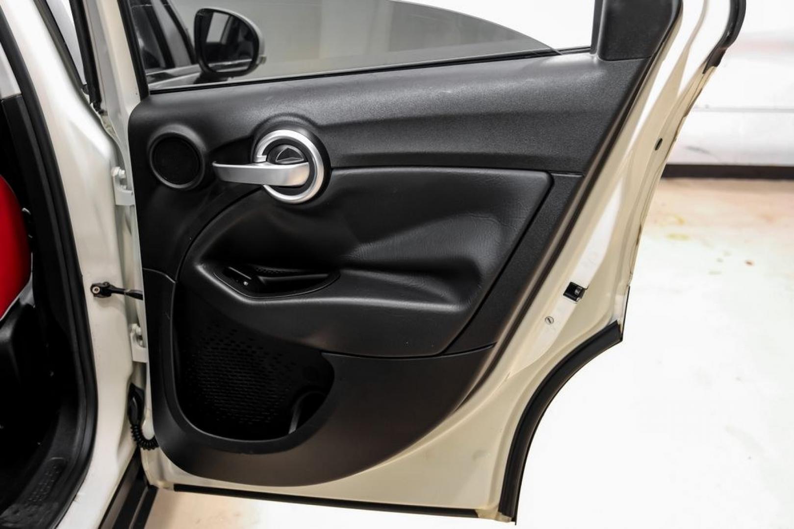 2016 White Clearcoat /Black Fiat 500X Lounge (ZFBCFXDT9GP) with an 2.4L I4 MultiAir engine, Automatic transmission, located at 15300 Midway Rd., Addison, TX, 75001, (972) 702-0011, 32.958321, -96.838074- Photo#51