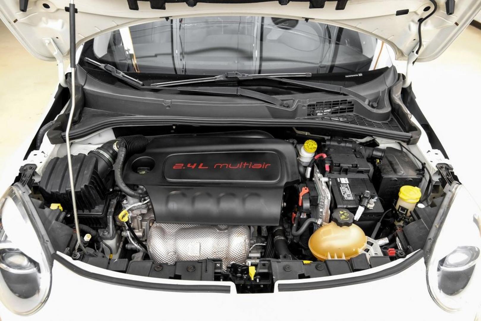 2016 White Clearcoat /Black Fiat 500X Lounge (ZFBCFXDT9GP) with an 2.4L I4 MultiAir engine, Automatic transmission, located at 15300 Midway Rd., Addison, TX, 75001, (972) 702-0011, 32.958321, -96.838074- Photo#56