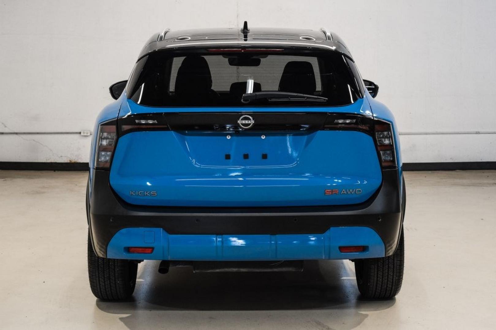 2026 Blue Metallic /Sport Nissan Kicks SR (3N8AP6DD1TL) with an 2.0L DOHC engine, CVT transmission, located at 15300 Midway Rd., Addison, TX, 75001, (972) 702-0011, 32.958321, -96.838074- Photo#11