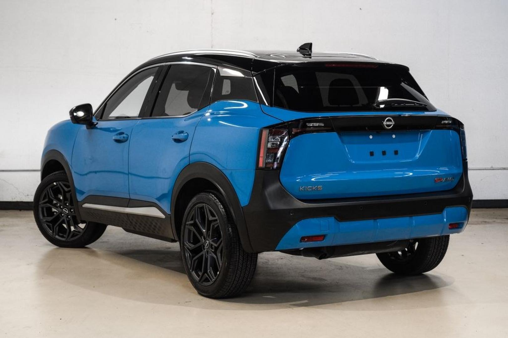 2026 Blue Metallic /Sport Nissan Kicks SR (3N8AP6DD1TL) with an 2.0L DOHC engine, CVT transmission, located at 15300 Midway Rd., Addison, TX, 75001, (972) 702-0011, 32.958321, -96.838074- Photo#12