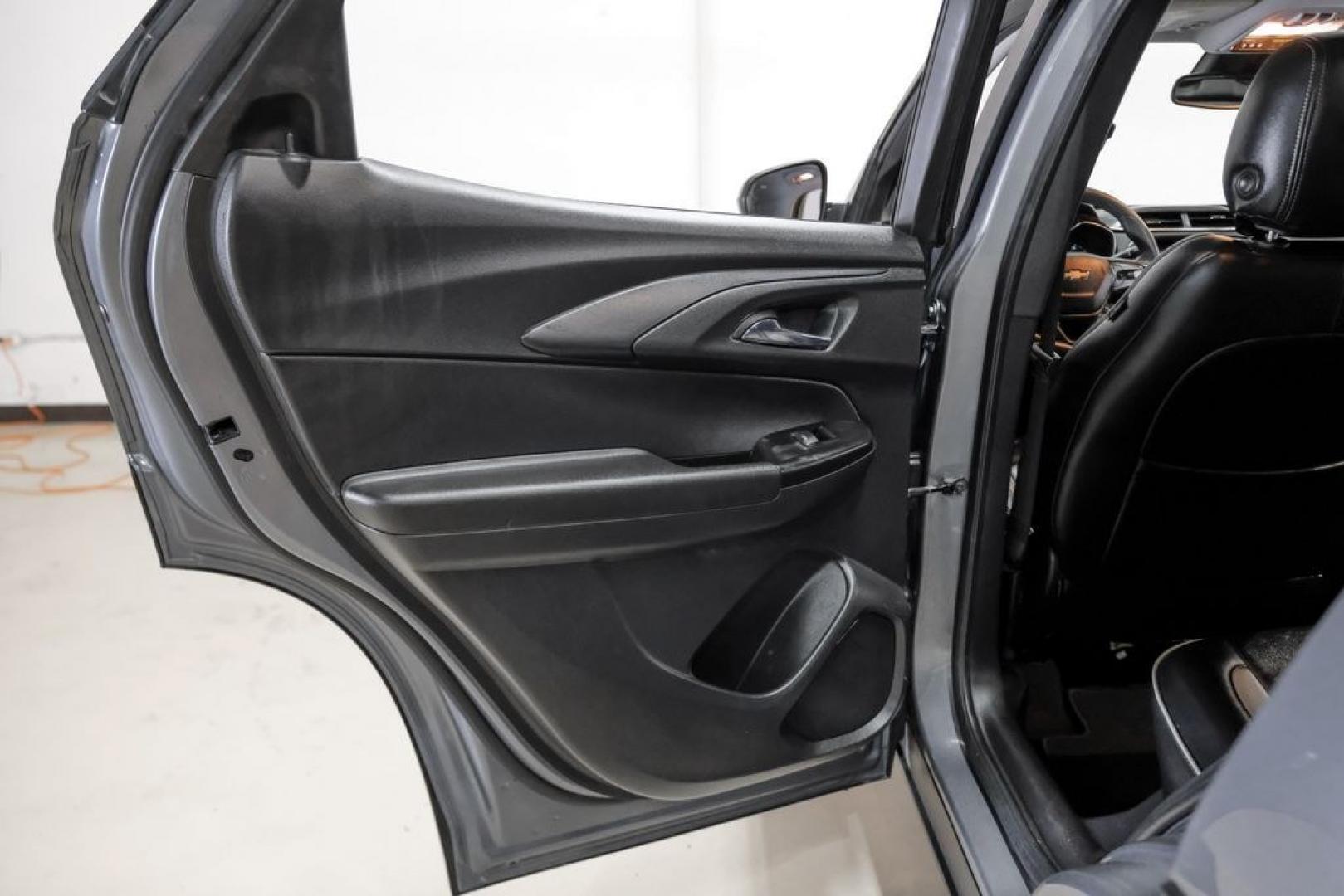 2021 Steel Metallic /Jet Black Chevrolet TrailBlazer LT (KL79MPSL1MB) with an 1.3L Ecotec Turbo DOHC SIDI w/VVT engine, CVT transmission, located at 15300 Midway Rd., Addison, TX, 75001, (972) 702-0011, 32.958321, -96.838074 - Photo#44