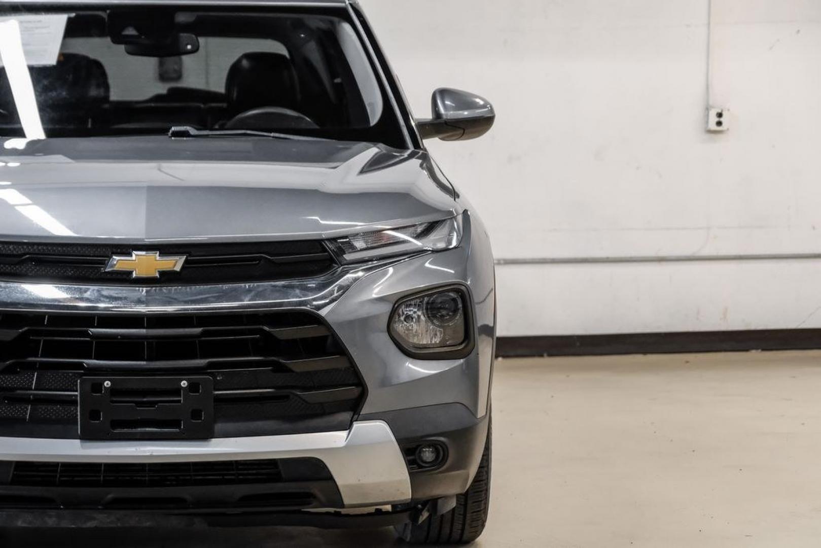 2021 Steel Metallic /Jet Black Chevrolet TrailBlazer LT (KL79MPSL1MB) with an 1.3L Ecotec Turbo DOHC SIDI w/VVT engine, CVT transmission, located at 15300 Midway Rd., Addison, TX, 75001, (972) 702-0011, 32.958321, -96.838074 - Photo#46
