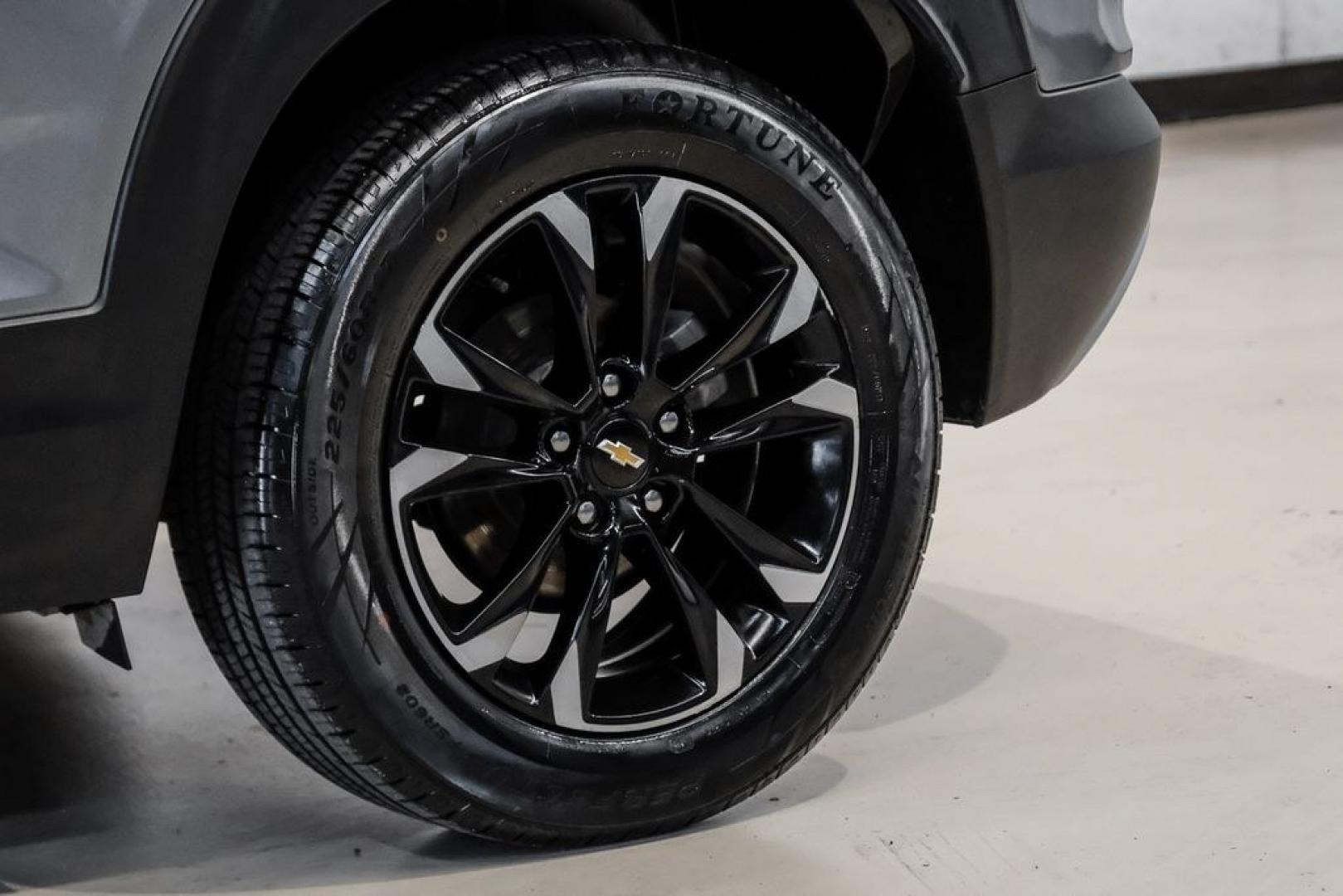 2021 Steel Metallic /Jet Black Chevrolet TrailBlazer LT (KL79MPSL1MB) with an 1.3L Ecotec Turbo DOHC SIDI w/VVT engine, CVT transmission, located at 15300 Midway Rd., Addison, TX, 75001, (972) 702-0011, 32.958321, -96.838074 - Photo#54