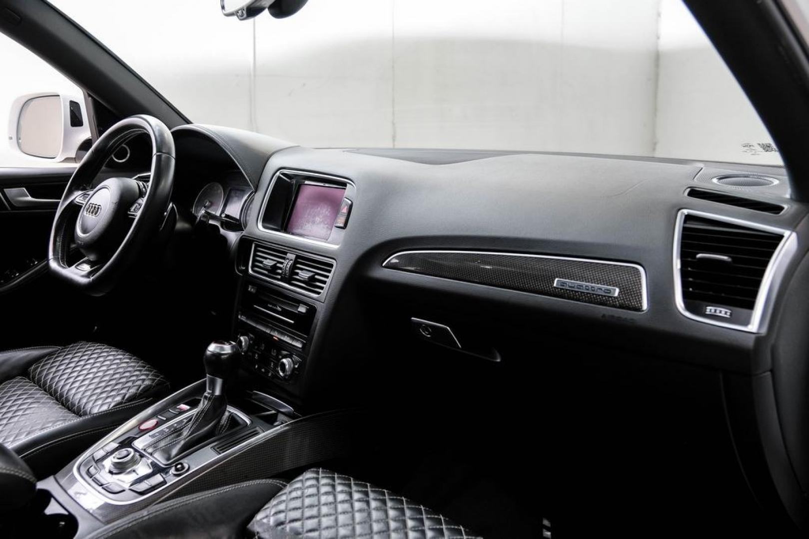 2016 Ibis White /black Audi SQ5 3.0T Premium Plus (WA1CCAFP8GA) with an 3.0L V6 Turbocharged DOHC 24V ULEV II 354hp engine, Automatic transmission, located at 15300 Midway Rd., Addison, TX, 75001, (972) 702-0011, 32.958321, -96.838074- Photo#16