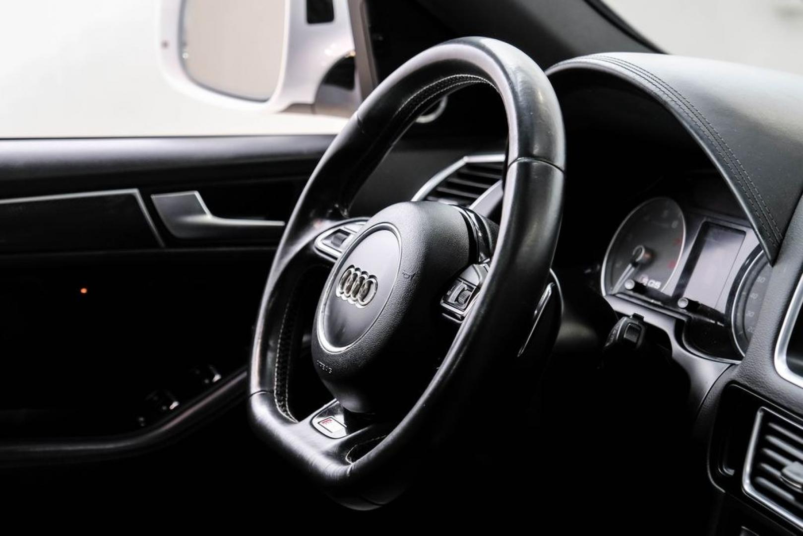 2016 Ibis White /black Audi SQ5 3.0T Premium Plus (WA1CCAFP8GA) with an 3.0L V6 Turbocharged DOHC 24V ULEV II 354hp engine, Automatic transmission, located at 15300 Midway Rd., Addison, TX, 75001, (972) 702-0011, 32.958321, -96.838074- Photo#18