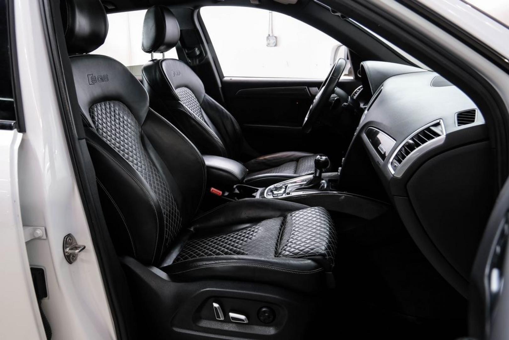 2016 Ibis White /black Audi SQ5 3.0T Premium Plus (WA1CCAFP8GA) with an 3.0L V6 Turbocharged DOHC 24V ULEV II 354hp engine, Automatic transmission, located at 15300 Midway Rd., Addison, TX, 75001, (972) 702-0011, 32.958321, -96.838074- Photo#42