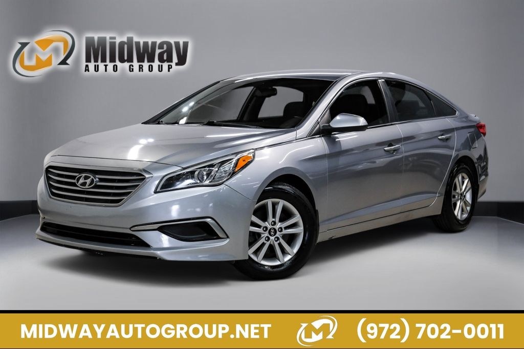 photo of 2017 Hyundai Sonata SE