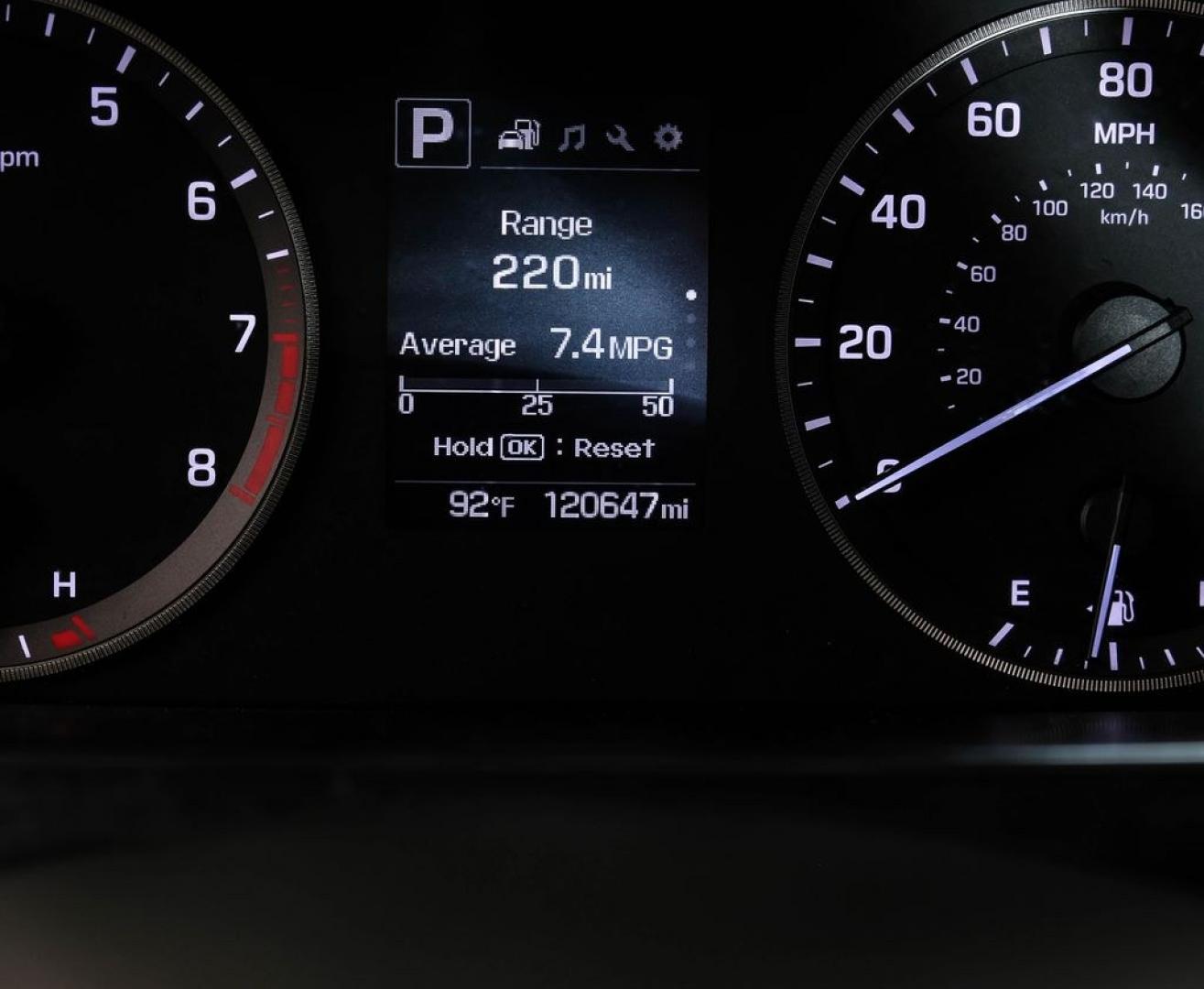 2017 Gray Metallic /Gray Hyundai Sonata SE (5NPE24AF8HH) with an 2.4L I4 DGI DOHC 16V ULEV II 185hp engine, Automatic transmission, located at 15300 Midway Rd., Addison, TX, 75001, (972) 702-0011, 32.958321, -96.838074- Photo#23
