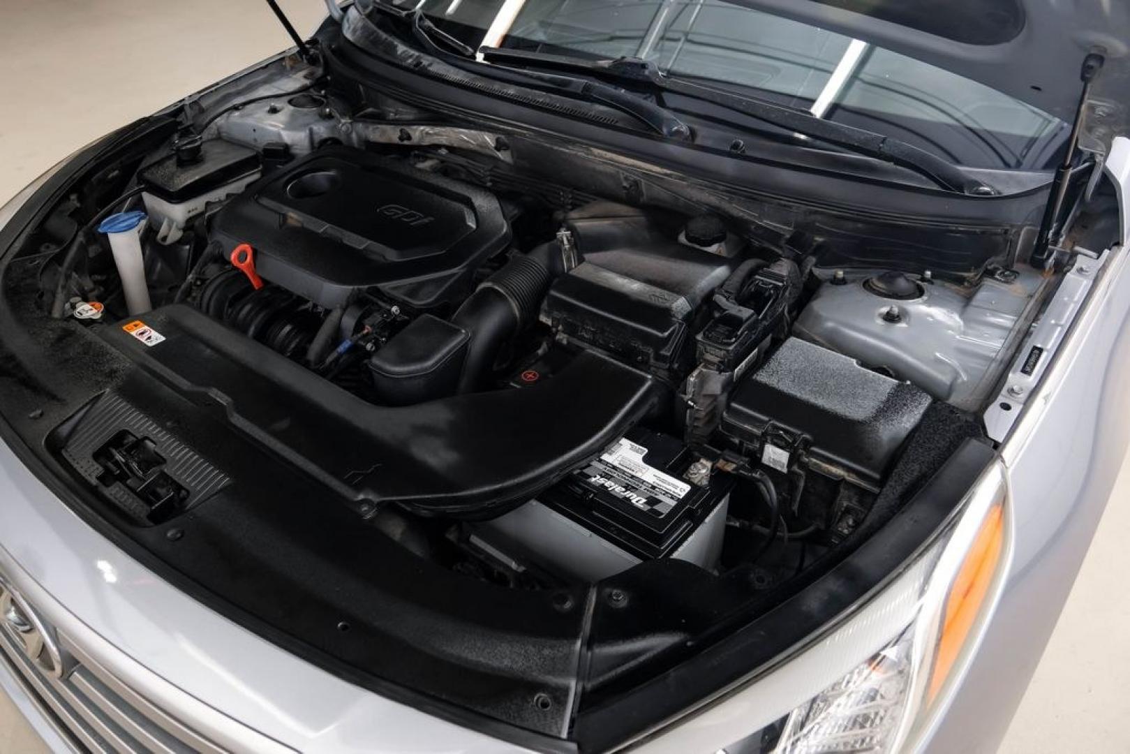 2017 Gray Metallic /Gray Hyundai Sonata SE (5NPE24AF8HH) with an 2.4L I4 DGI DOHC 16V ULEV II 185hp engine, Automatic transmission, located at 15300 Midway Rd., Addison, TX, 75001, (972) 702-0011, 32.958321, -96.838074- Photo#53