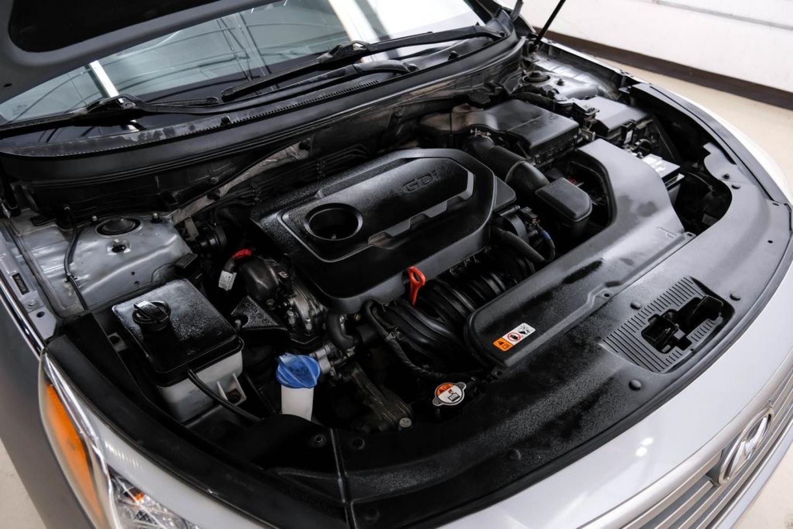 2017 Gray Metallic /Gray Hyundai Sonata SE (5NPE24AF8HH) with an 2.4L I4 DGI DOHC 16V ULEV II 185hp engine, Automatic transmission, located at 15300 Midway Rd., Addison, TX, 75001, (972) 702-0011, 32.958321, -96.838074- Photo#55