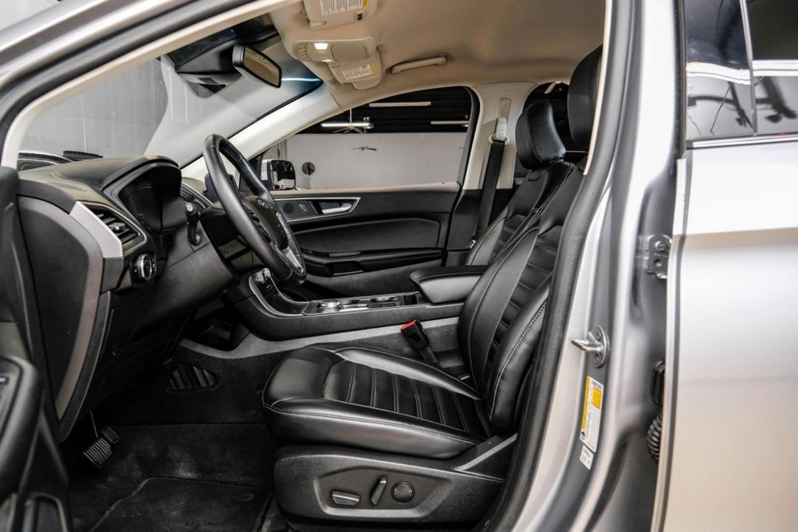 2024 Silver Metallic /Ebony Ford Edge SEL (2FMPK4J93RB) with an EcoBoost 2.0L I4 GTDi DOHC Turbocharged VCT engine, Automatic transmission, located at 15300 Midway Rd., Addison, TX, 75001, (972) 702-0011, 32.958321, -96.838074- Photo#3