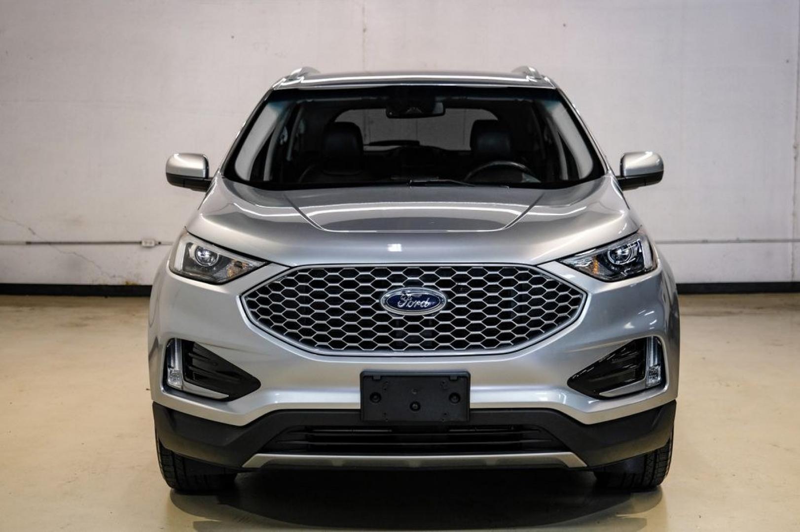 2024 Silver Metallic /Ebony Ford Edge SEL (2FMPK4J93RB) with an EcoBoost 2.0L I4 GTDi DOHC Turbocharged VCT engine, Automatic transmission, located at 15300 Midway Rd., Addison, TX, 75001, (972) 702-0011, 32.958321, -96.838074- Photo#4
