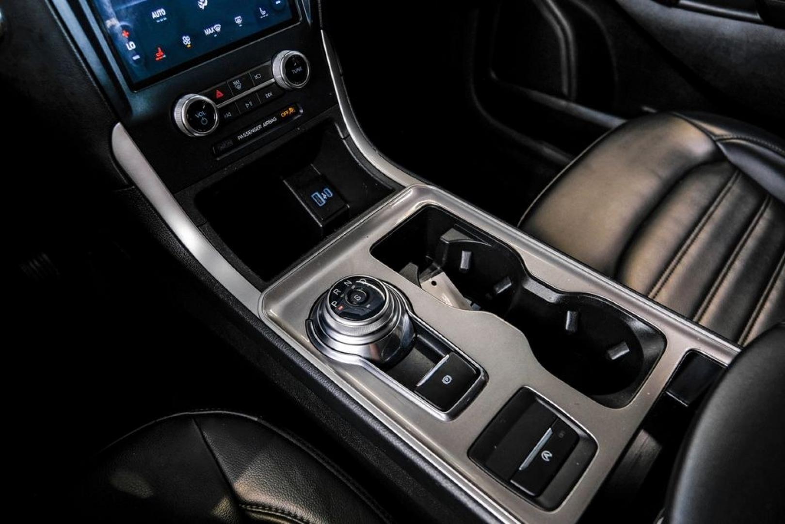 2024 Silver Metallic /Ebony Ford Edge SEL (2FMPK4J93RB) with an EcoBoost 2.0L I4 GTDi DOHC Turbocharged VCT engine, Automatic transmission, located at 15300 Midway Rd., Addison, TX, 75001, (972) 702-0011, 32.958321, -96.838074- Photo#24