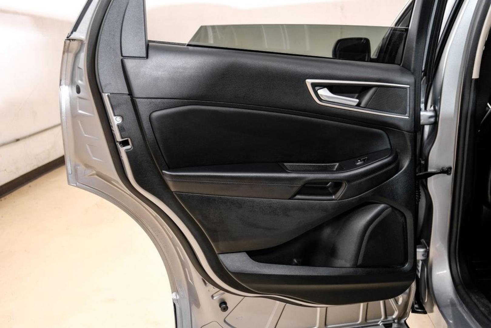 2024 Silver Metallic /Ebony Ford Edge SEL (2FMPK4J93RB) with an EcoBoost 2.0L I4 GTDi DOHC Turbocharged VCT engine, Automatic transmission, located at 15300 Midway Rd., Addison, TX, 75001, (972) 702-0011, 32.958321, -96.838074- Photo#53