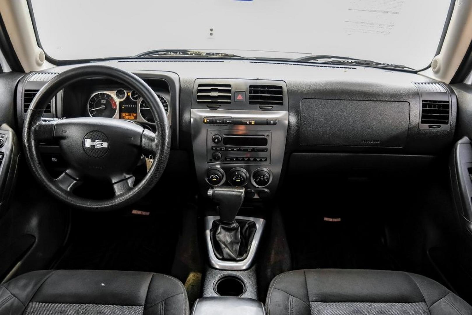 2009 Birch White /Ebony Hummer H3 Base (5GTEN13E998) with an 3.7L 5-Cylinder MPI DOHC engine, Automatic transmission, located at 15300 Midway Rd., Addison, TX, 75001, (972) 702-0011, 32.958321, -96.838074- Photo#21