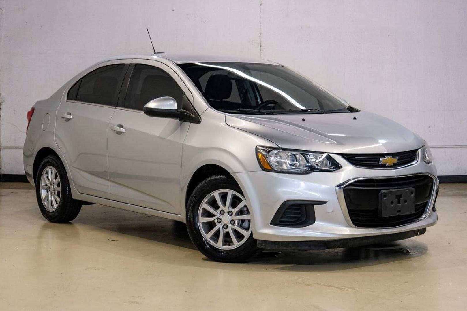 2020 Silver Ice Metallic /Jet Black/Dark Titanium Chevrolet Sonic LT (1G1JD5SB5L4) with an I4 engine, Automatic transmission, located at 15300 Midway Rd., Addison, TX, 75001, (972) 702-0011, 32.958321, -96.838074- Photo#5