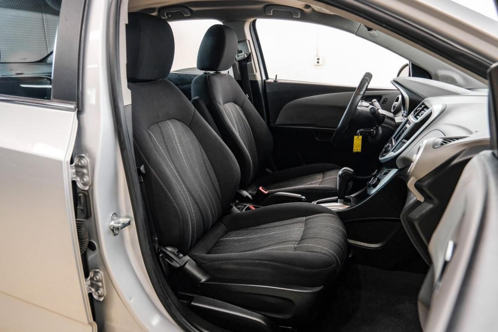 2020 Silver Ice Metallic /Jet Black/Dark Titanium Chevrolet Sonic LT (1G1JD5SB5L4) with an I4 engine, Automatic transmission, located at 15300 Midway Rd., Addison, TX, 75001, (972) 702-0011, 32.958321, -96.838074- Photo#41