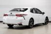 2020 Super White /Black Toyota Camry SE (4T1G11AK2LU) with an 2.5L I4 DOHC 16V engine, Automatic transmission, located at 15300 Midway Rd., Addison, TX, 75001, (972) 702-0011, 32.958321, -96.838074- Photo#7