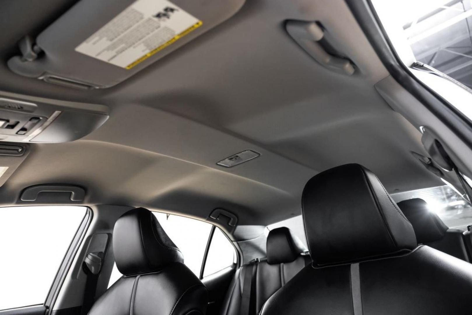 2020 Super White /Black Toyota Camry SE (4T1G11AK2LU) with an 2.5L I4 DOHC 16V engine, Automatic transmission, located at 15300 Midway Rd., Addison, TX, 75001, (972) 702-0011, 32.958321, -96.838074- Photo#27
