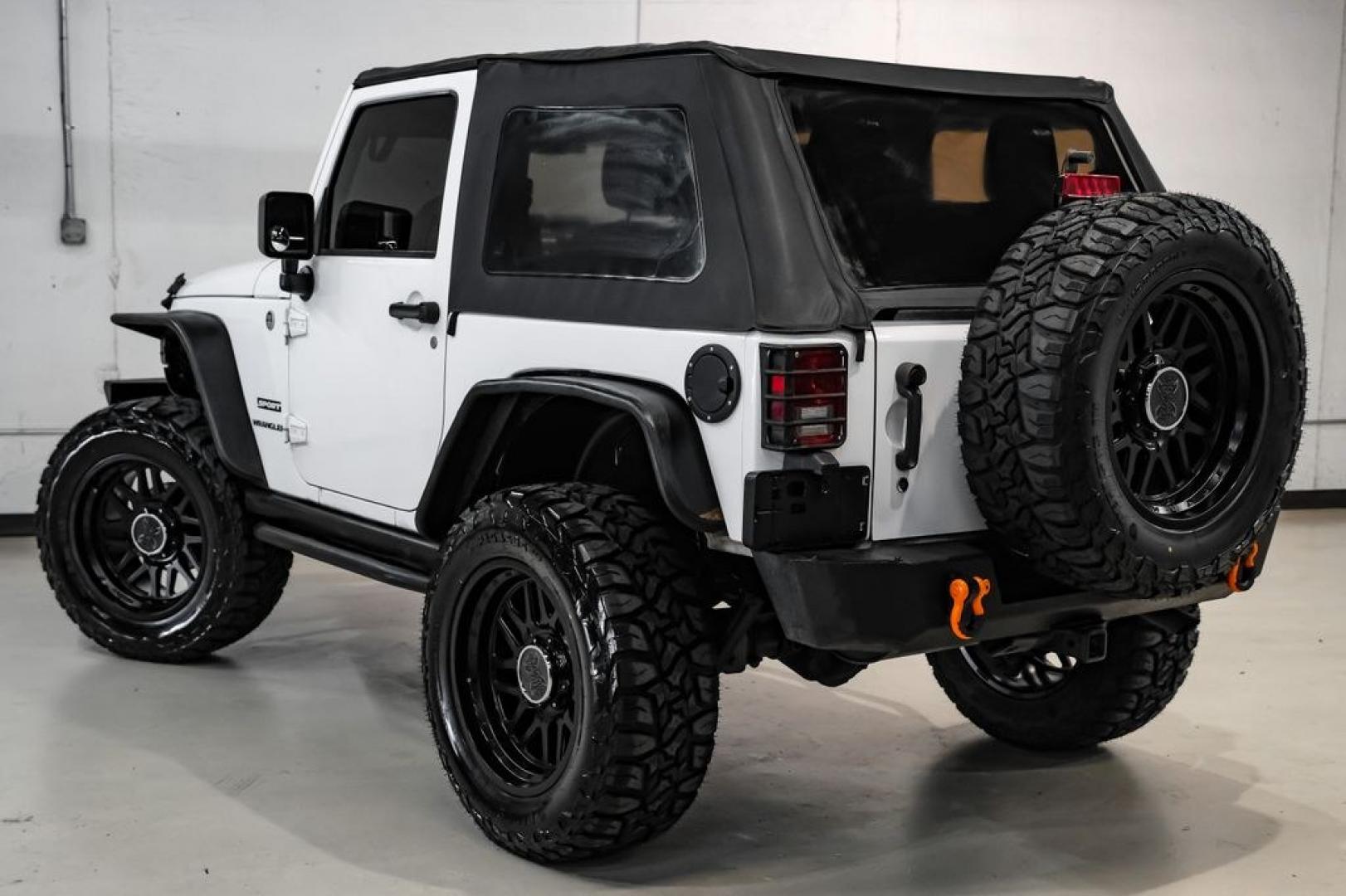 2015 Bright White Clearcoat /Black Jeep Wrangler Sport (1C4AJWAG4FL) with an 3.6L V6 24V VVT engine, Automatic transmission, located at 15300 Midway Rd., Addison, TX, 75001, (972) 702-0011, 32.958321, -96.838074- Photo#5