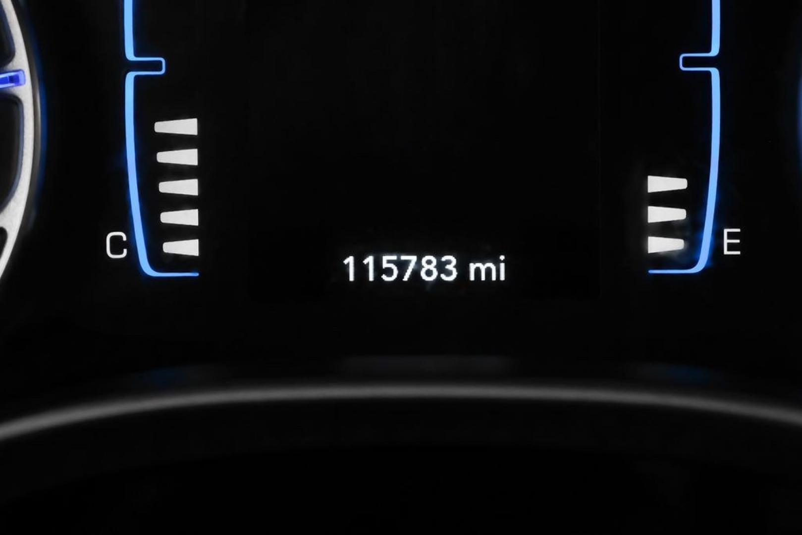 2017 Brilliant Black Crystal Pearlcoat /Black/Alloy Chrysler Pacifica Touring L (2C4RC1BG4HR) with an 3.6L V6 24V VVT engine, Automatic transmission, located at 15300 Midway Rd., Addison, TX, 75001, (972) 702-0011, 32.958321, -96.838074- Photo#24