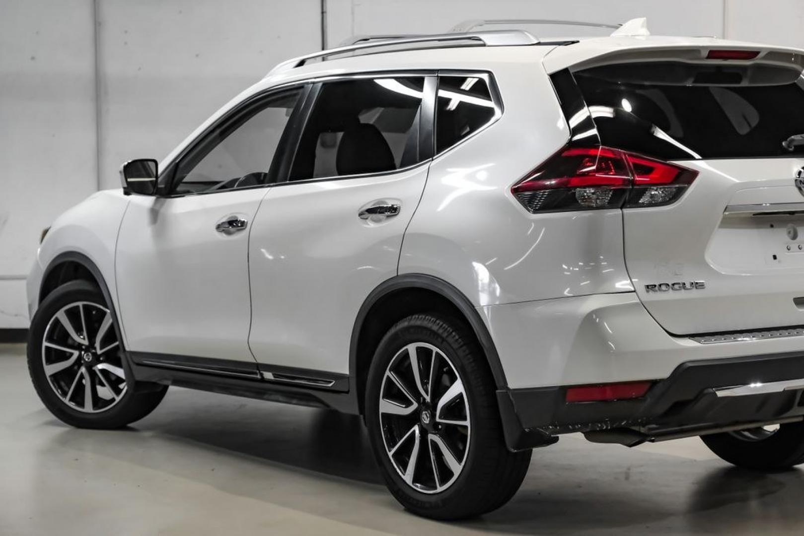 2018 Pearl White /Almond Nissan Rogue SL (JN8AT2MV3JW) with an 2.5L I4 DOHC 16V engine, CVT transmission, located at 15300 Midway Rd., Addison, TX, 75001, (972) 702-0011, 32.958321, -96.838074- Photo#13