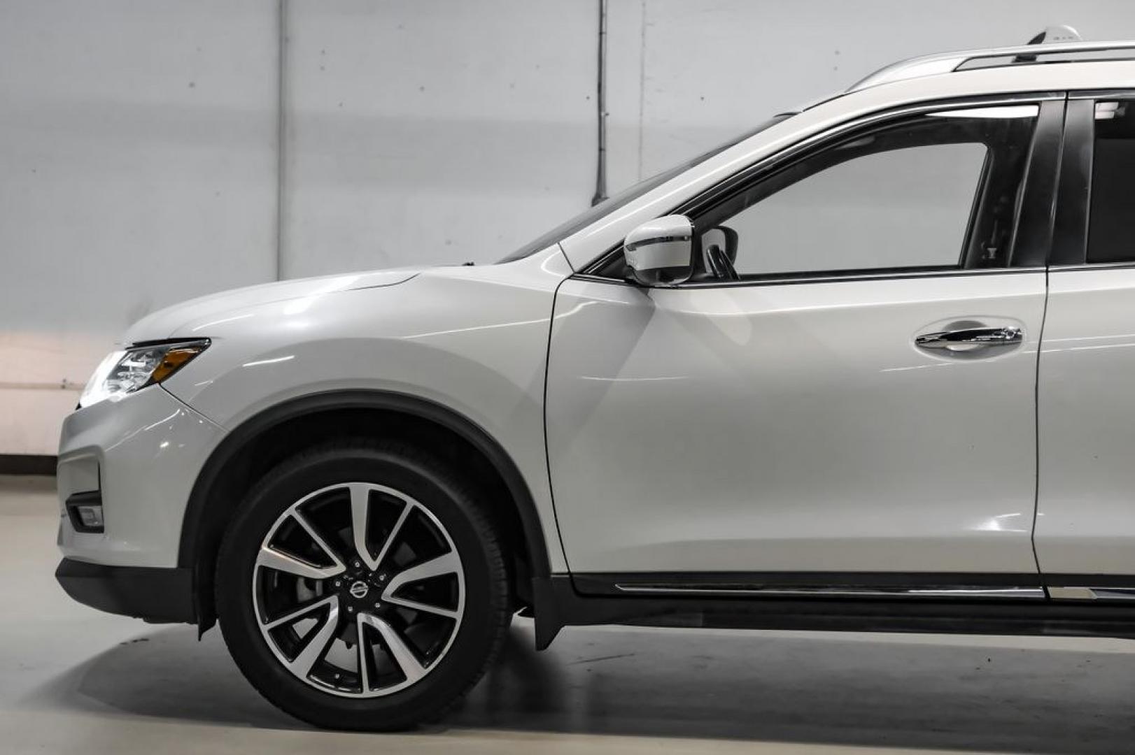 2018 Pearl White /Almond Nissan Rogue SL (JN8AT2MV3JW) with an 2.5L I4 DOHC 16V engine, CVT transmission, located at 15300 Midway Rd., Addison, TX, 75001, (972) 702-0011, 32.958321, -96.838074- Photo#16