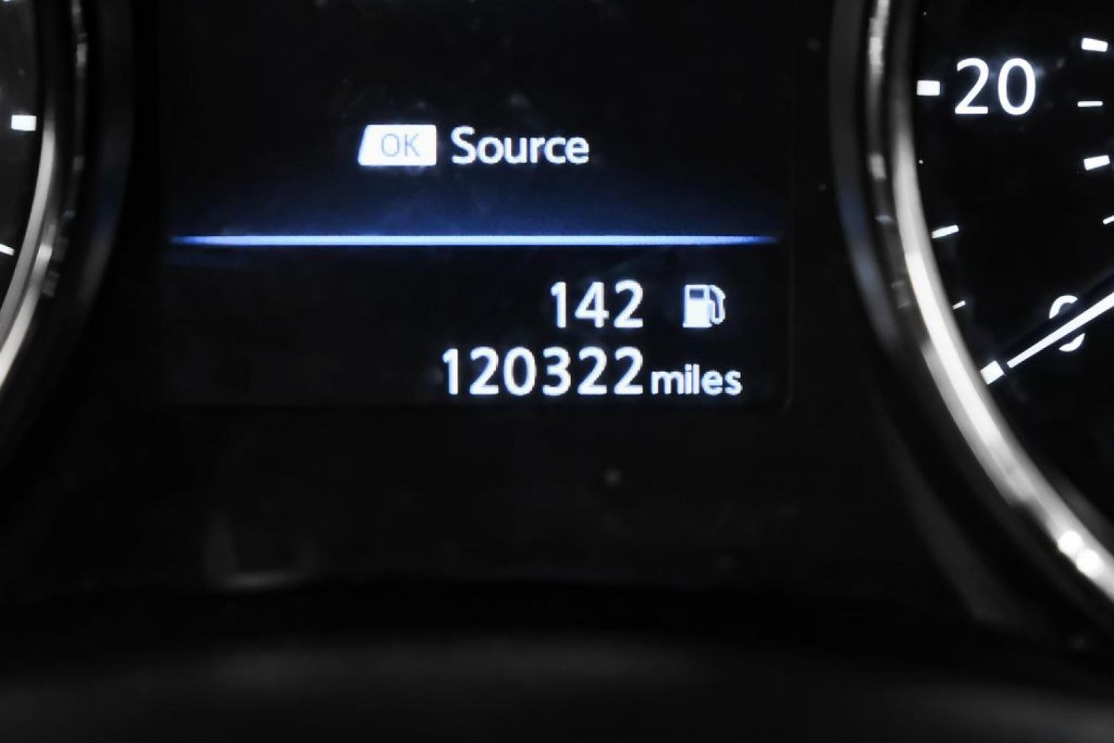 2018 Pearl White /Almond Nissan Rogue SL (JN8AT2MV3JW) with an 2.5L I4 DOHC 16V engine, CVT transmission, located at 15300 Midway Rd., Addison, TX, 75001, (972) 702-0011, 32.958321, -96.838074- Photo#26
