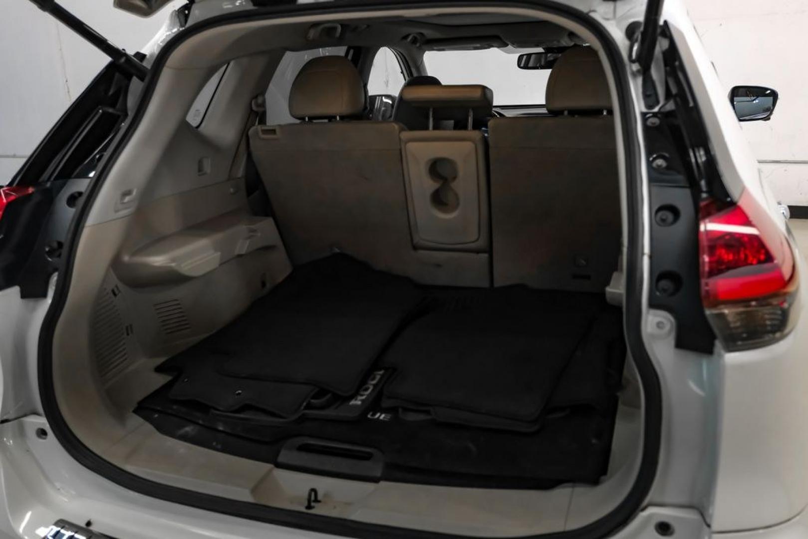 2018 Pearl White /Almond Nissan Rogue SL (JN8AT2MV3JW) with an 2.5L I4 DOHC 16V engine, CVT transmission, located at 15300 Midway Rd., Addison, TX, 75001, (972) 702-0011, 32.958321, -96.838074- Photo#50