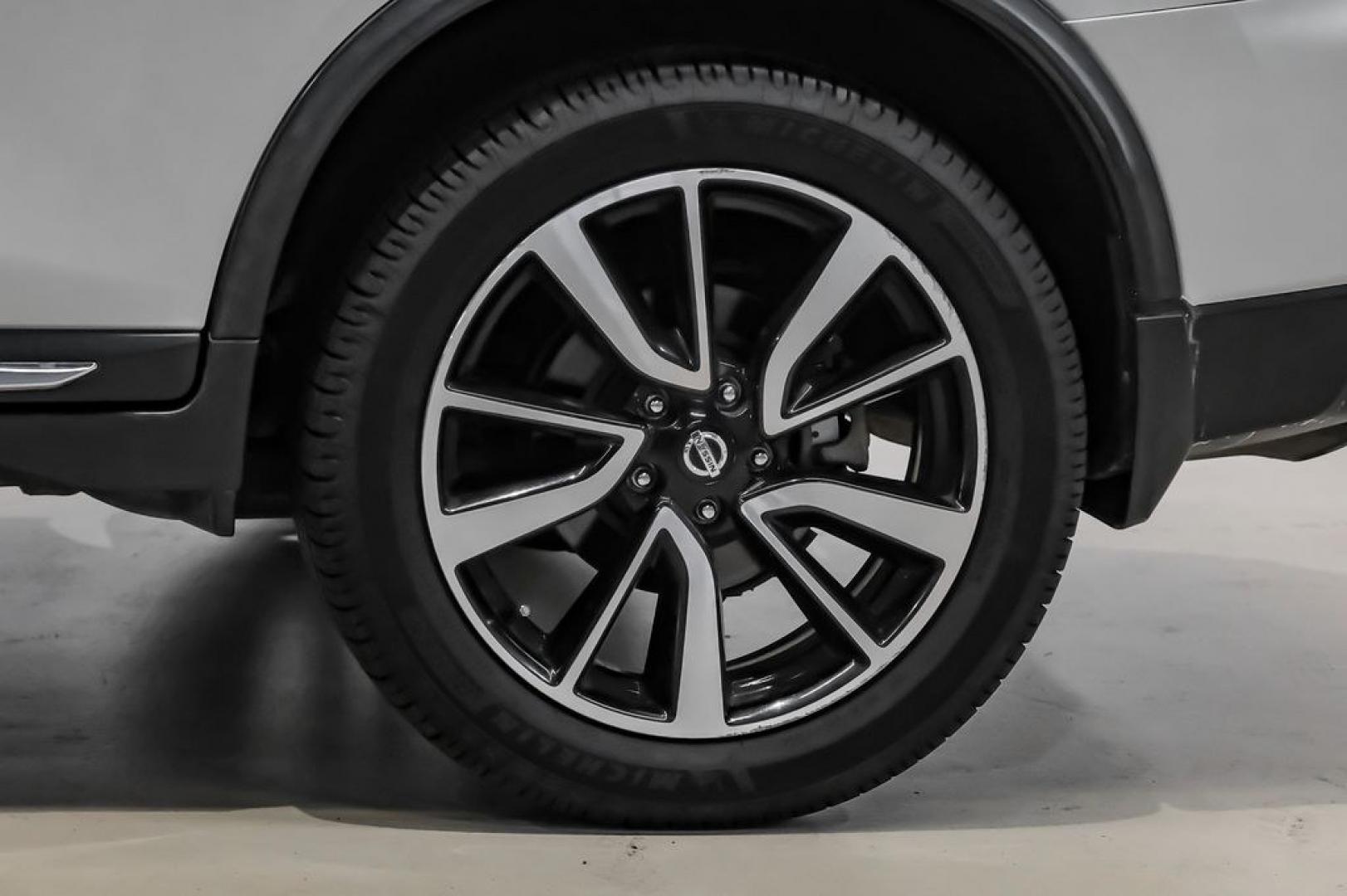 2018 Pearl White /Almond Nissan Rogue SL (JN8AT2MV3JW) with an 2.5L I4 DOHC 16V engine, CVT transmission, located at 15300 Midway Rd., Addison, TX, 75001, (972) 702-0011, 32.958321, -96.838074- Photo#55