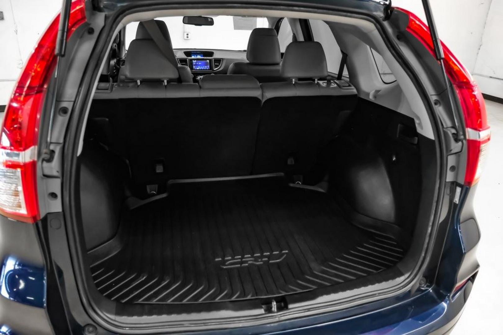 2015 Obsidian Blue Pearl /Gray Honda CR-V EX-L (2HKRM3H71FH) with an 2.4L I4 DOHC 16V i-VTEC engine, CVT transmission, located at 15300 Midway Rd., Addison, TX, 75001, (972) 702-0011, 32.958321, -96.838074- Photo#52
