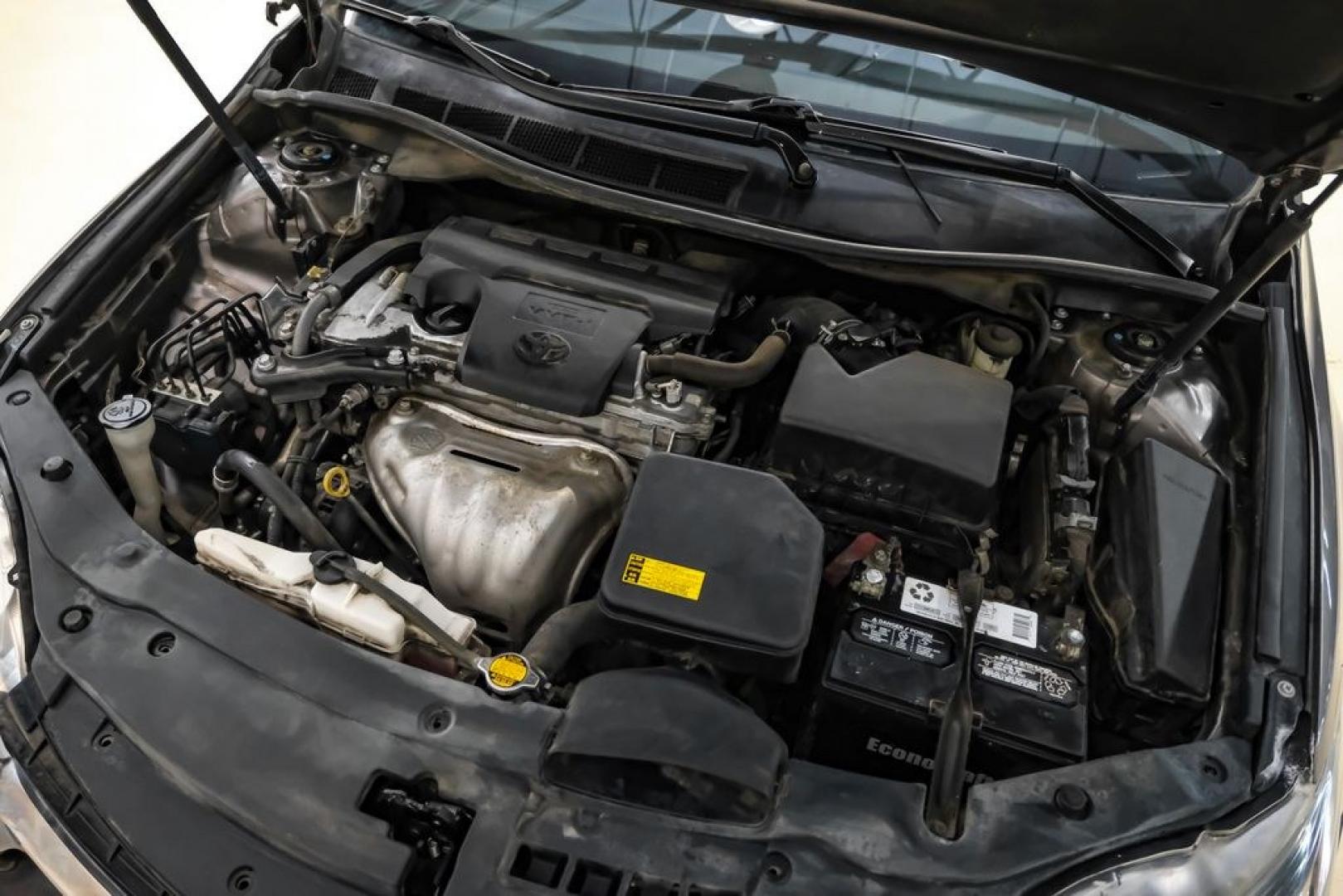 2015 Predawn Gray Mica /Black Toyota Camry XSE (4T1BF1FK9FU) with an 2.5L I4 SMPI DOHC engine, Automatic transmission, located at 15300 Midway Rd., Addison, TX, 75001, (972) 702-0011, 32.958321, -96.838074- Photo#49