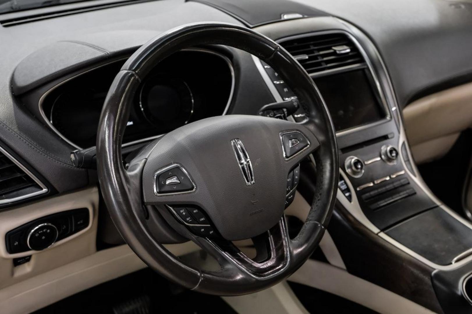 2017 White Gold Metallic /Cappuccino Lincoln MKX Reserve (2LMPJ6LR8HB) with an 3.7L V6 Ti-VCT 24V engine, Automatic transmission, located at 15300 Midway Rd., Addison, TX, 75001, (972) 702-0011, 32.958321, -96.838074- Photo#15
