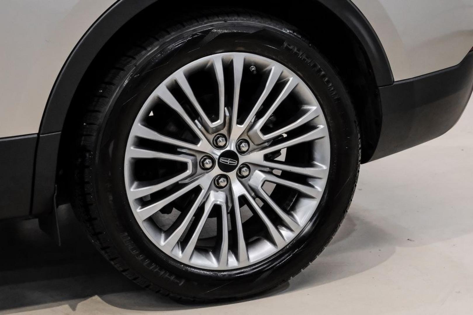 2017 White Gold Metallic /Cappuccino Lincoln MKX Reserve (2LMPJ6LR8HB) with an 3.7L V6 Ti-VCT 24V engine, Automatic transmission, located at 15300 Midway Rd., Addison, TX, 75001, (972) 702-0011, 32.958321, -96.838074- Photo#52