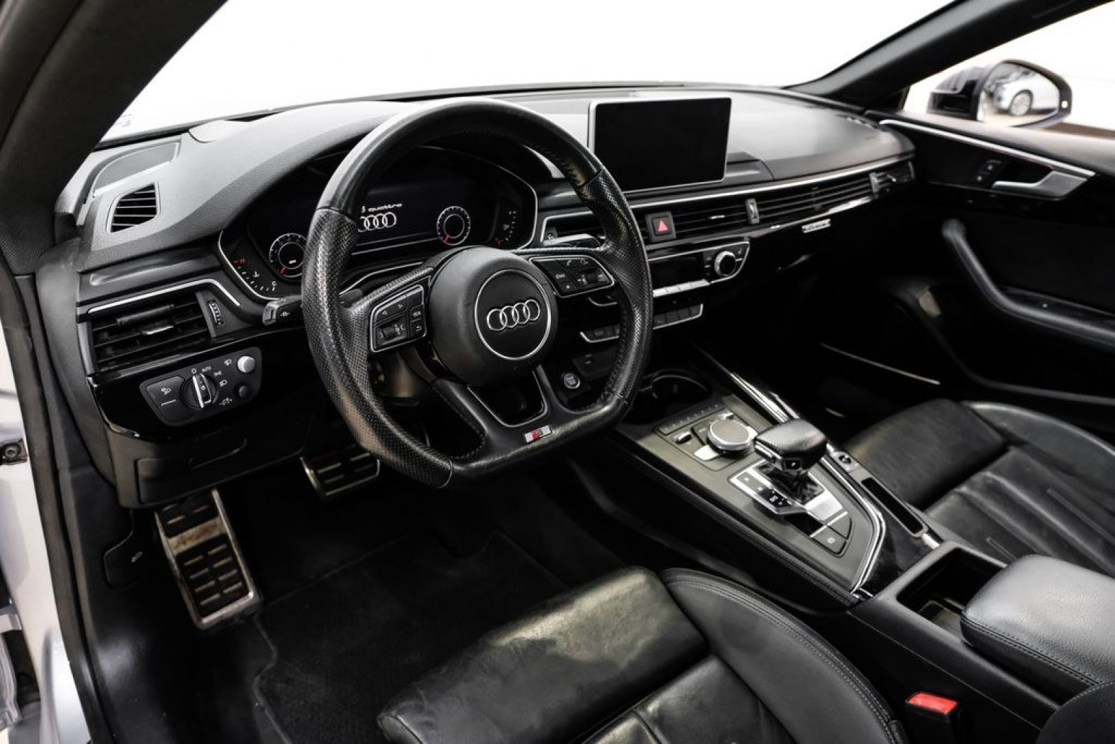 2019 Silver Metallic /Black Audi A5 Sportback Prestige (WAUFNCF55KA) with an 2.0L 4-Cylinder TFSI engine, Automatic transmission, located at 15300 Midway Rd., Addison, TX, 75001, (972) 702-0011, 32.958321, -96.838074- Photo#2