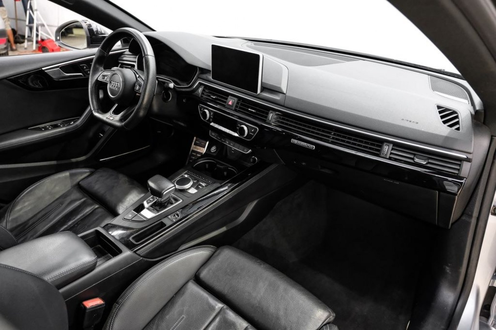 2019 Silver Metallic /Black Audi A5 Sportback Prestige (WAUFNCF55KA) with an 2.0L 4-Cylinder TFSI engine, Automatic transmission, located at 15300 Midway Rd., Addison, TX, 75001, (972) 702-0011, 32.958321, -96.838074- Photo#11