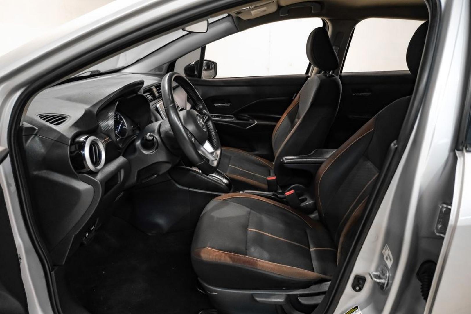 2020 Brilliant Silver Metallic /Sport Interior Nissan Versa 1.6 SR (3N1CN8FV2LL) with an 1.6L 4-Cylinder DOHC 16V engine, CVT transmission, located at 15300 Midway Rd., Addison, TX, 75001, (972) 702-0011, 32.958321, -96.838074- Photo#2