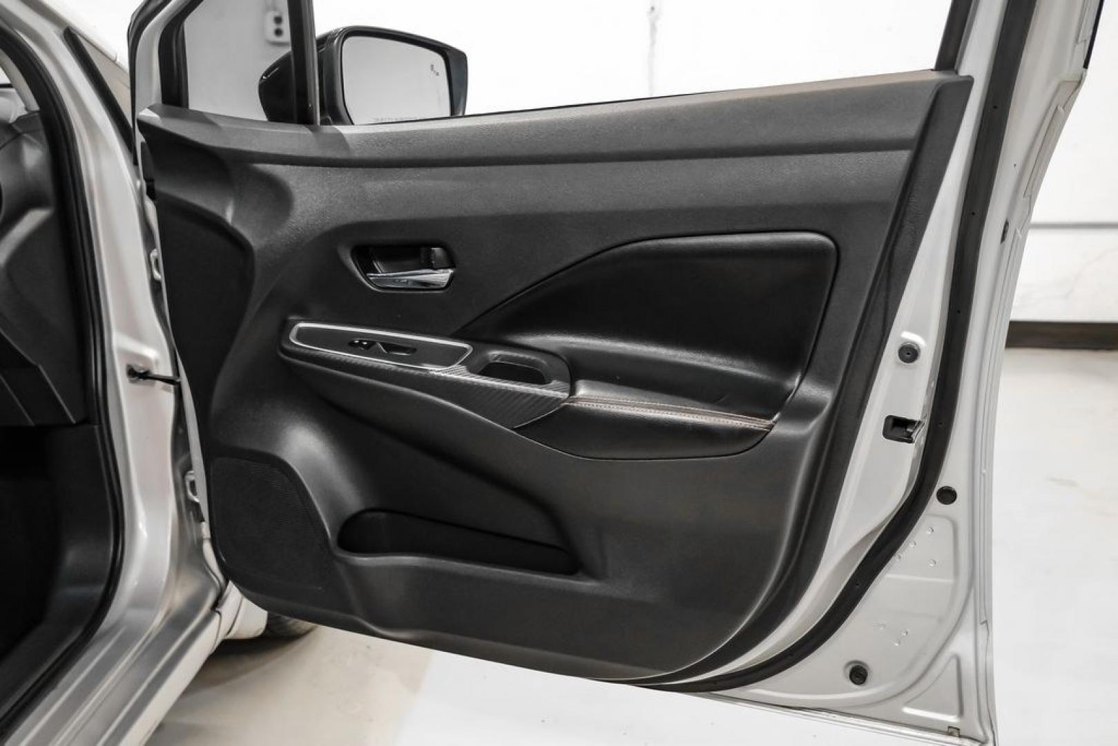 2020 Brilliant Silver Metallic /Sport Interior Nissan Versa 1.6 SR (3N1CN8FV2LL) with an 1.6L 4-Cylinder DOHC 16V engine, CVT transmission, located at 15300 Midway Rd., Addison, TX, 75001, (972) 702-0011, 32.958321, -96.838074- Photo#38