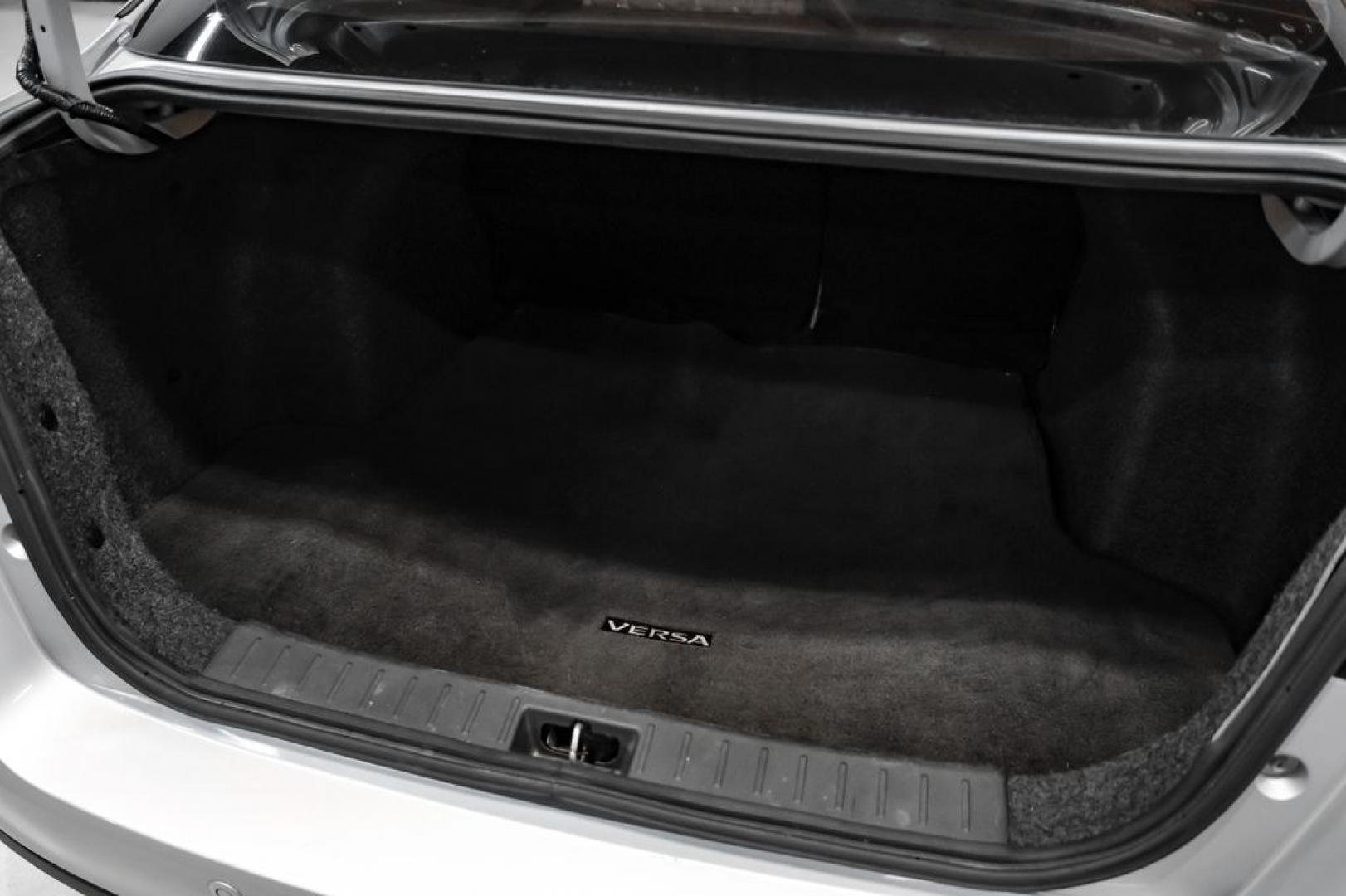 2020 Brilliant Silver Metallic /Sport Interior Nissan Versa 1.6 SR (3N1CN8FV2LL) with an 1.6L 4-Cylinder DOHC 16V engine, CVT transmission, located at 15300 Midway Rd., Addison, TX, 75001, (972) 702-0011, 32.958321, -96.838074- Photo#46