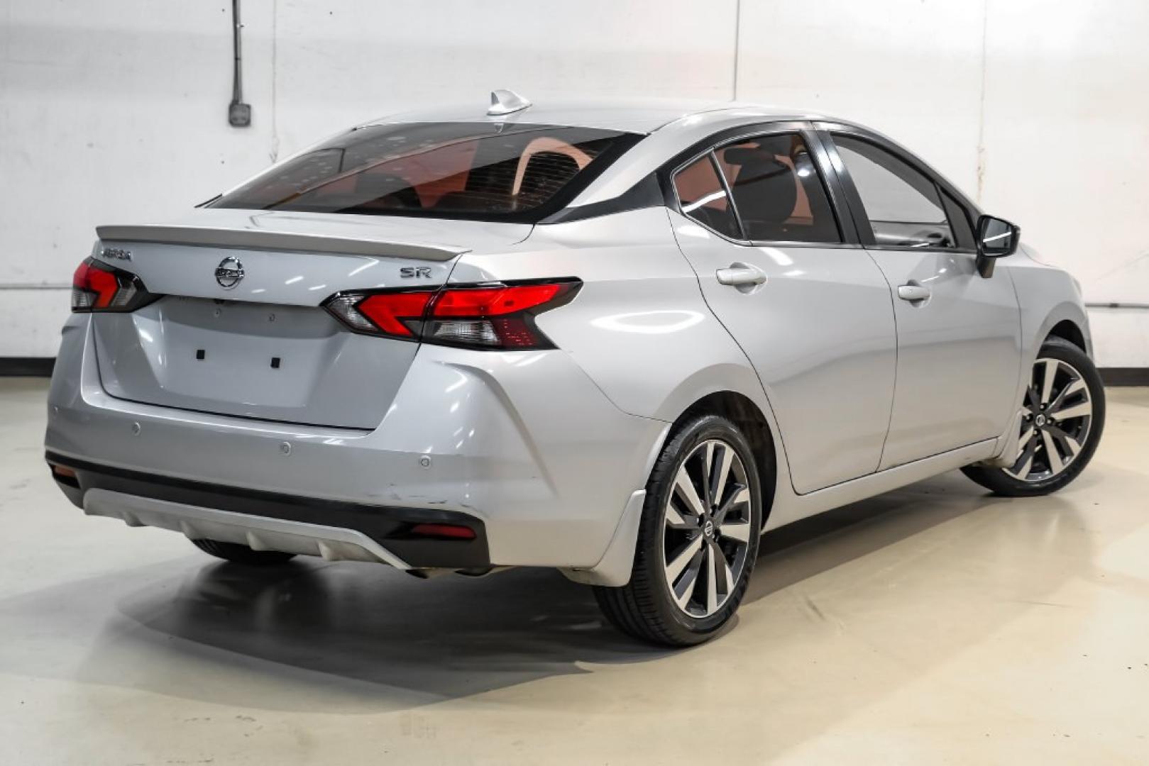 2020 Brilliant Silver Metallic /Sport Interior Nissan Versa 1.6 SR (3N1CN8FV2LL) with an 1.6L 4-Cylinder DOHC 16V engine, CVT transmission, located at 15300 Midway Rd., Addison, TX, 75001, (972) 702-0011, 32.958321, -96.838074- Photo#6