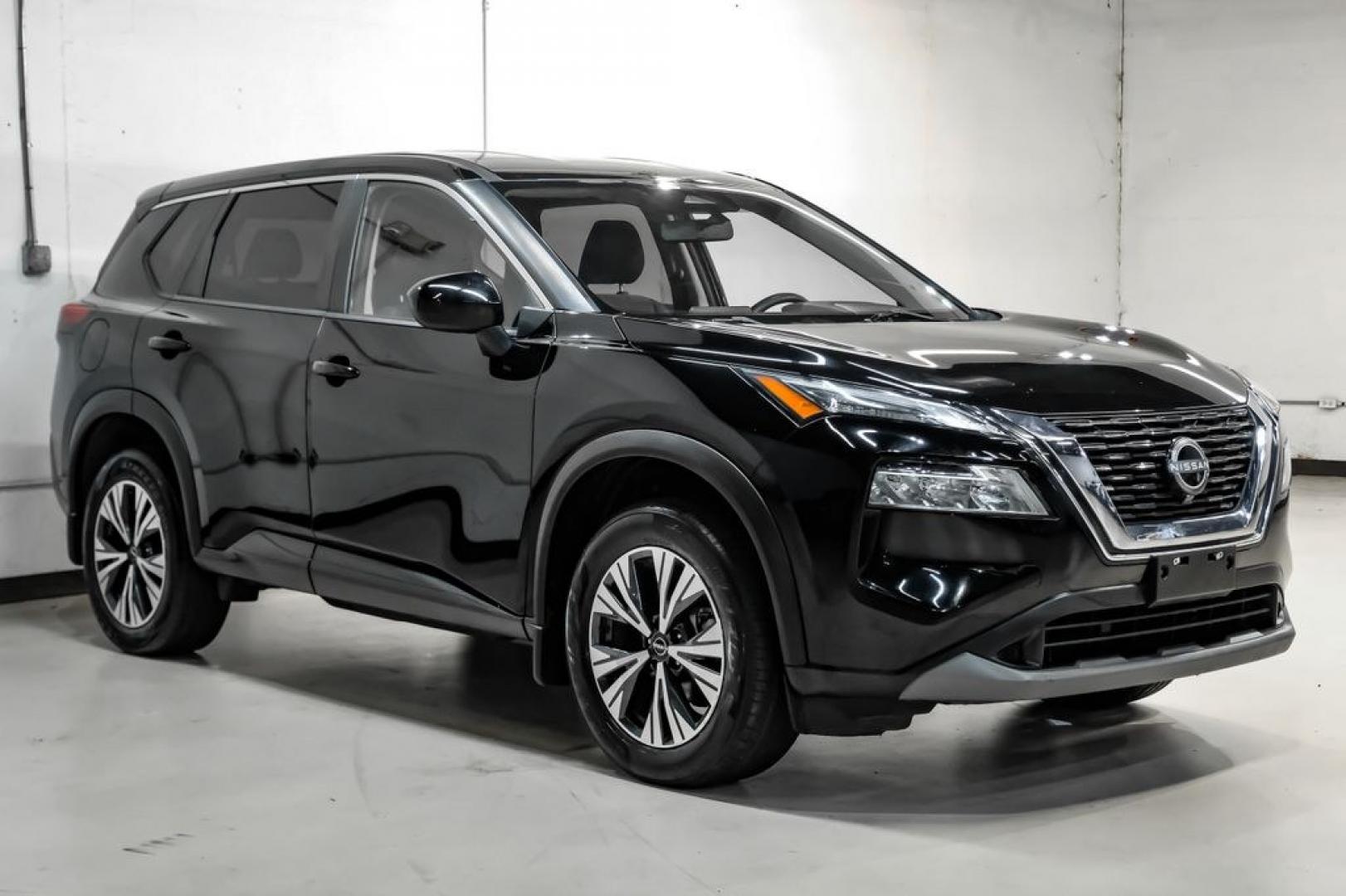 2023 Super Black /Charcoal Nissan Rogue SV (JN8BT3BB7PW) with an 1.5L I3 Turbocharged DOHC 12V LEV3-ULEV50 201hp engine, CVT transmission, located at 15300 Midway Rd., Addison, TX, 75001, (972) 702-0011, 32.958321, -96.838074- Photo#5