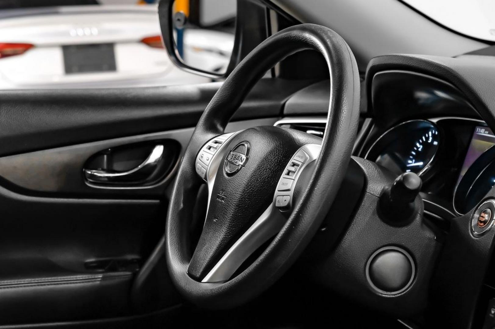 2015 Super Black /Charcoal Nissan Rogue SV (5N1AT2ML0FC) with an 2.5L I4 DOHC 16V engine, CVT transmission, located at 15300 Midway Rd., Addison, TX, 75001, (972) 702-0011, 32.958321, -96.838074- Photo#21