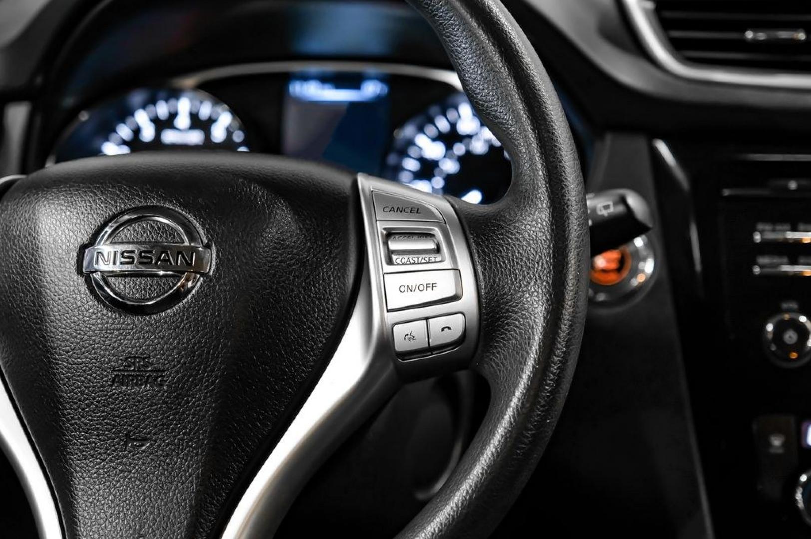 2015 Super Black /Charcoal Nissan Rogue SV (5N1AT2ML0FC) with an 2.5L I4 DOHC 16V engine, CVT transmission, located at 15300 Midway Rd., Addison, TX, 75001, (972) 702-0011, 32.958321, -96.838074- Photo#25