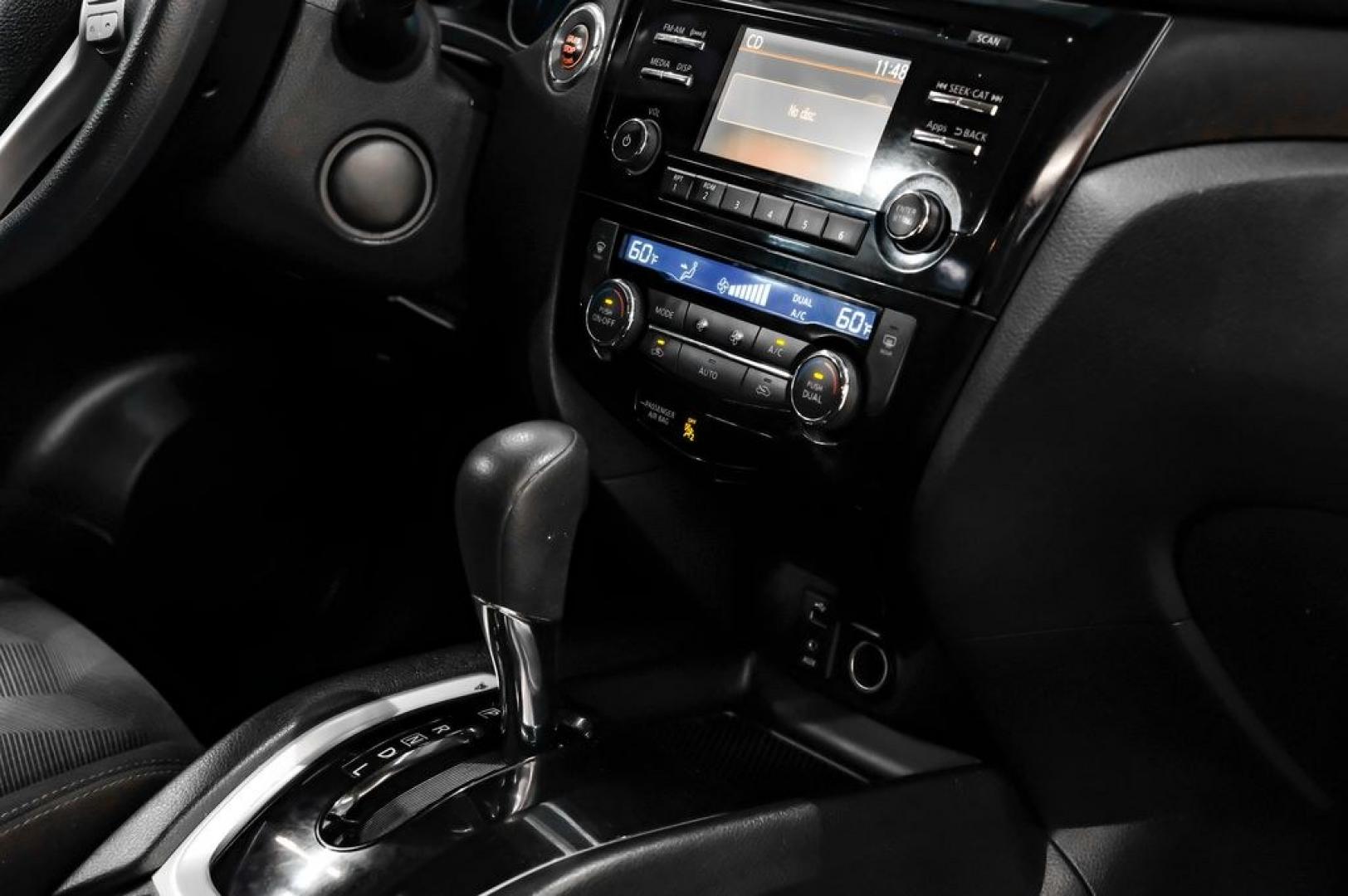 2015 Super Black /Charcoal Nissan Rogue SV (5N1AT2ML0FC) with an 2.5L I4 DOHC 16V engine, CVT transmission, located at 15300 Midway Rd., Addison, TX, 75001, (972) 702-0011, 32.958321, -96.838074- Photo#29