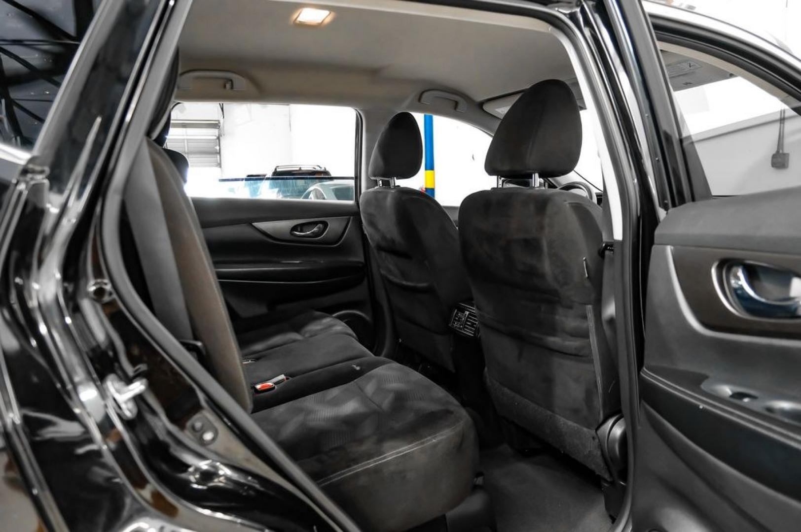2015 Super Black /Charcoal Nissan Rogue SV (5N1AT2ML0FC) with an 2.5L I4 DOHC 16V engine, CVT transmission, located at 15300 Midway Rd., Addison, TX, 75001, (972) 702-0011, 32.958321, -96.838074- Photo#43