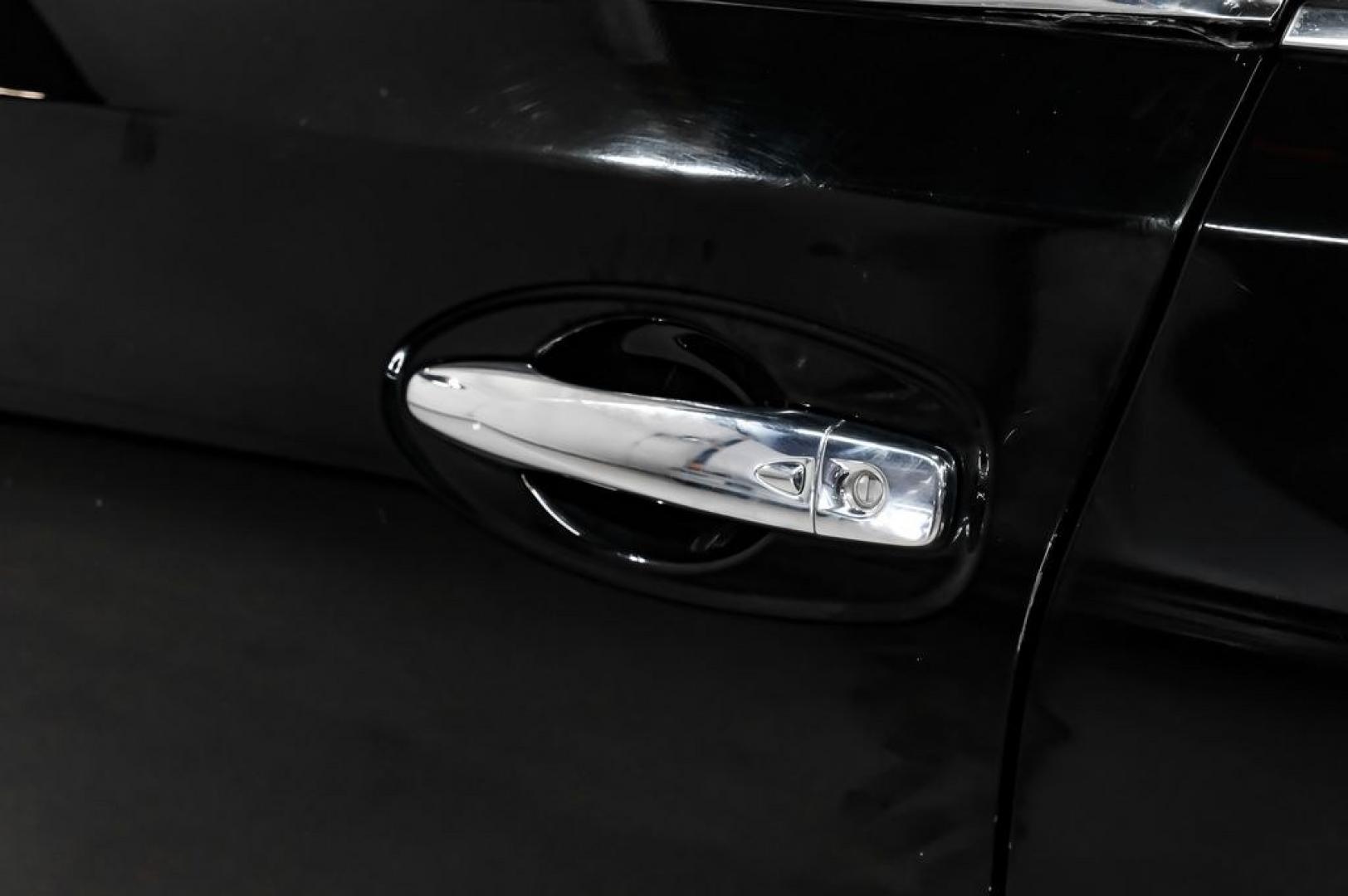 2015 Super Black /Charcoal Nissan Rogue SV (5N1AT2ML0FC) with an 2.5L I4 DOHC 16V engine, CVT transmission, located at 15300 Midway Rd., Addison, TX, 75001, (972) 702-0011, 32.958321, -96.838074- Photo#48